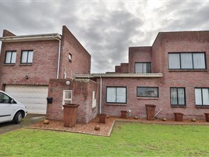 4 Bed House in Myburgh Park