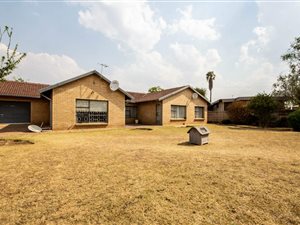 3 Bed House in Mackenzie Park