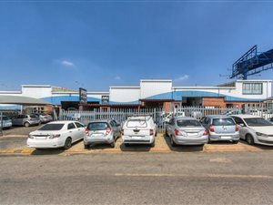 816 m² Commercial space in Marlboro Gardens