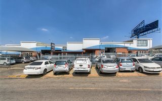 816 m² Commercial space in Marlboro Gardens