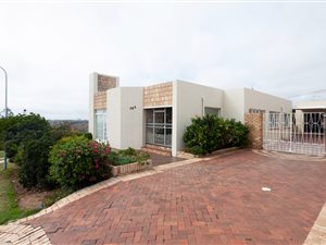 3 Bedroom House in Malabar