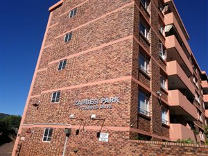 3 Bed Apartment in Sinoville