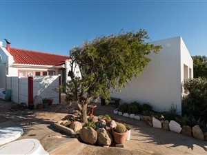 3 Bed House in Bettys Bay