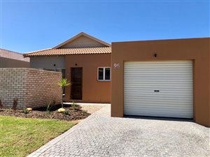 2 Bed House in Oudekloof