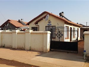 3 Bed House in Ebony Park