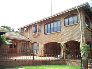 3 Bed House in Westdene