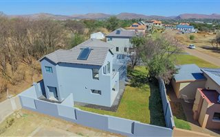 3 Bedroom House in Melodie