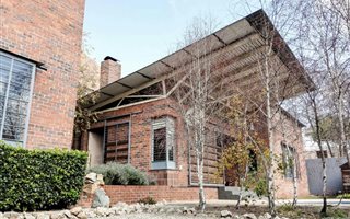 2 Bedroom House in Kensington