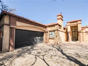 4 Bed Townhouse in Three Rivers
