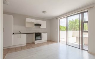 1 Bedroom Apartment in Zonnebloem