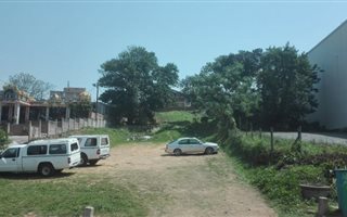 1045 m² Land available in Overport