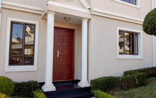 3 Bedroom Townhouse in Carlswald Estate