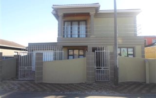 4 Bedroom House in Browns Farm