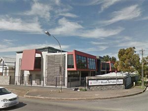 911 m² Commercial space in Vincent