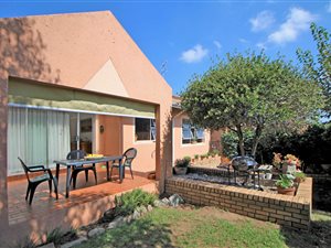 3 Bed Townhouse in Buccleuch