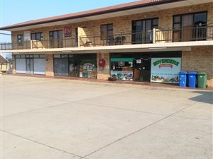 584 m² Commercial space in Park Rynie