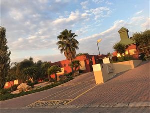 2 Bed Apartment in Marais Steyn Park