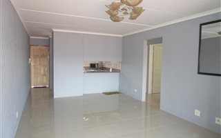 3 Bedroom Townhouse in Mondeor