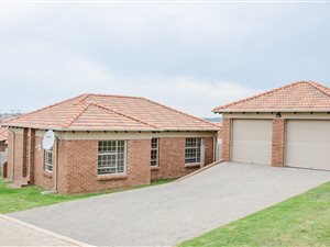 2 Bed House in Thatch Hill Estate