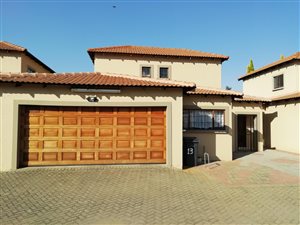 3 Bed Townhouse in Theresa Park