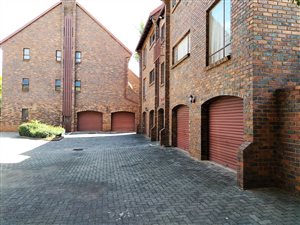 2 Bed Apartment in Eldoraigne