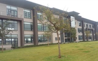 3293 m² Office Space in Birch Acres