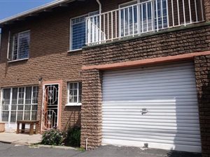3 Bed House in Crown Gardens