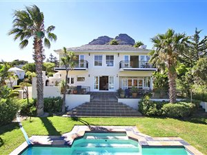 4 Bed House in Berg en Dal