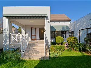 3 Bed House in Cedar Lakes