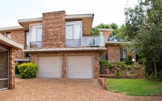 4 Bedroom House in Waterkloof Glen