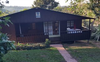 3 Bedroom Garden Cottage in Northdene