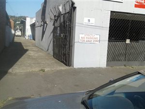 1012 m² Industrial space in Jacobs