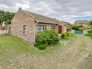2 Bed House in Bluewater Bay