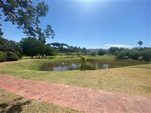459 m² Land available in Zevendal