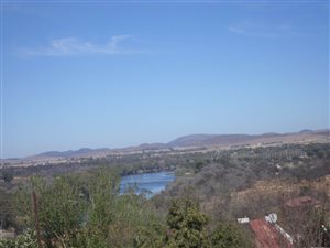 640 m² Land available in Vaaloewer