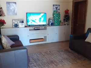 2 Bed House in Graaff Reinet