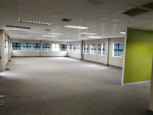320 m² Office Space in Mt Edgecombe