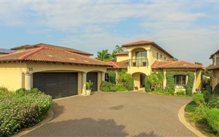4 Bedroom House in Umhlali Golf Estate