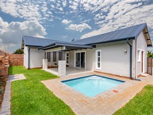 3 Bed Townhouse in Albemarle