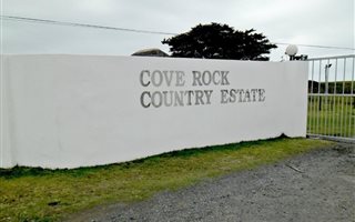 708 m² Land available in Cove Rock