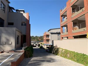 3 Bed Apartment in Edenburg