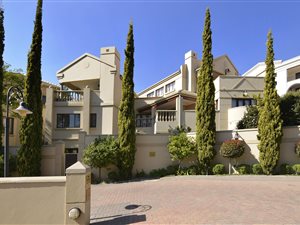 4 Bed Apartment in Hyde Park