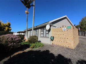 4 Bed House in Denver Park