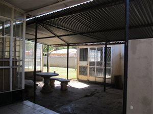 3 Bedroom House in Vanderbijlpark CE6
