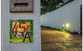 1 Bedroom Garden Cottage in Parktown North
