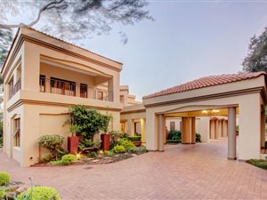 4 Bed House in Woodhill