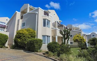 3 Bedroom Apartment in Beacon Bay