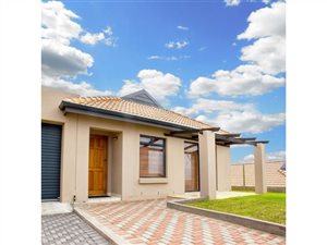 3 Bedroom Apartment in Kidds Beach