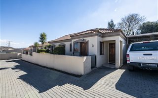 3 Bedroom Simplex in Suideroord