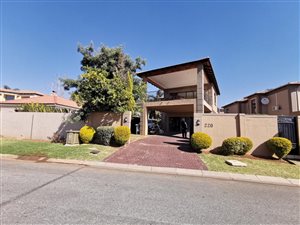 3 Bed House in Willowbrook